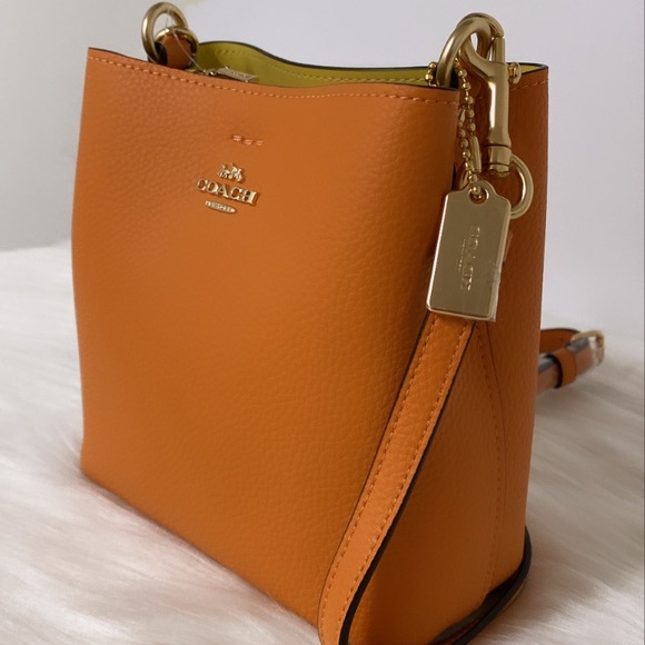 NWT💃Coach MINI Town Bucket Bag Candied Orange - Picture 3 of 9